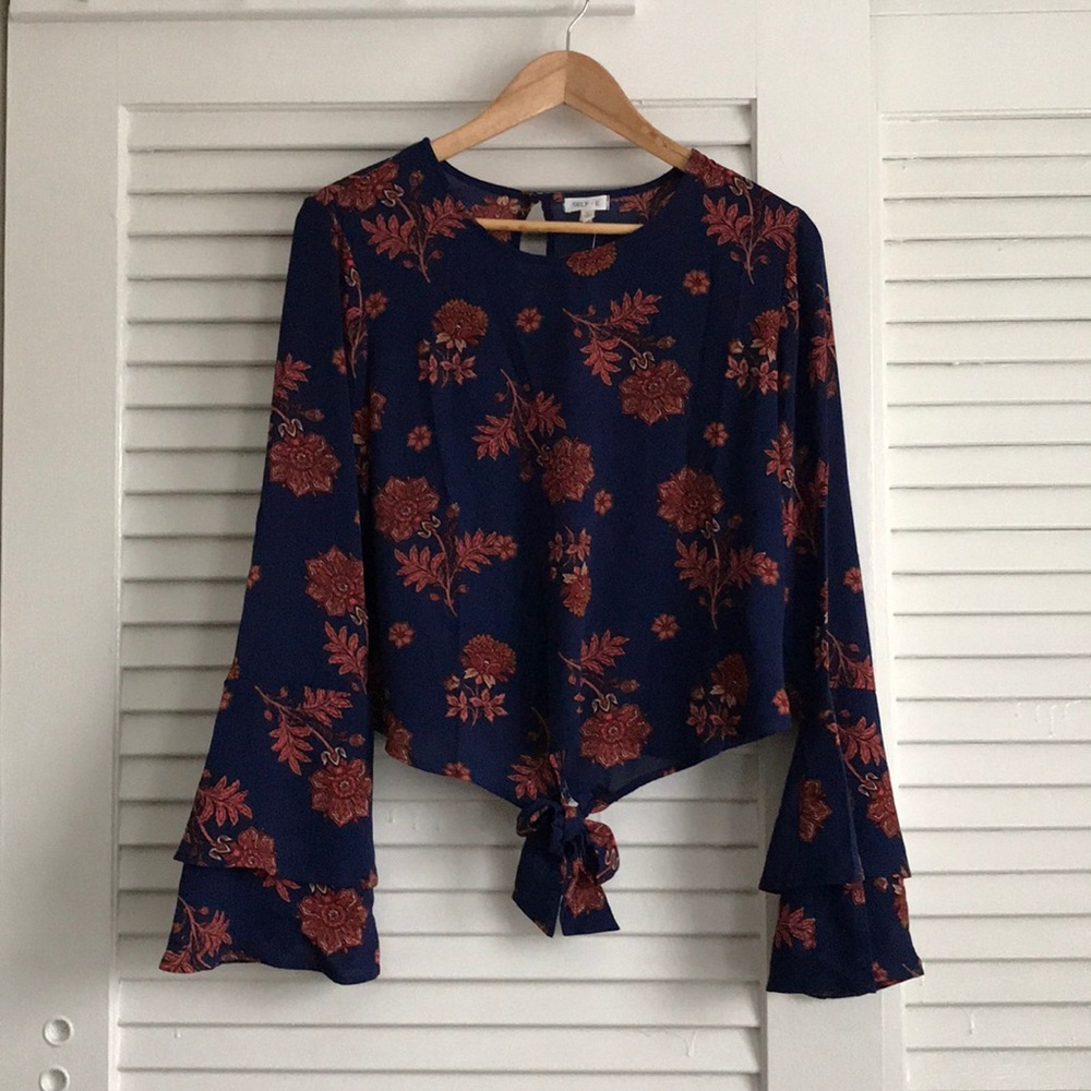 Bell sleeve tie front top